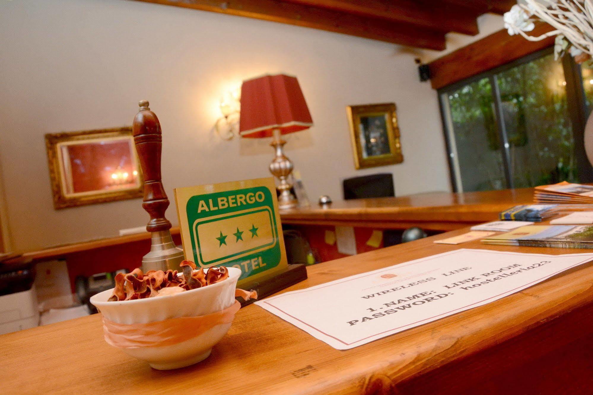 Albergo Dimora Storica Antica Hostelleria Crema Zewnętrze zdjęcie